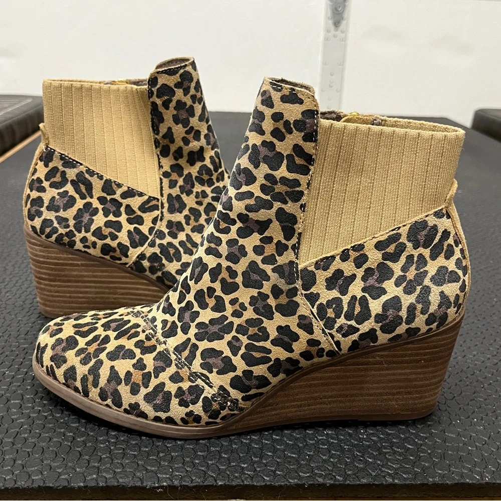 Toms Leopard print Sadie wedge boot, size 8.5, EUC - Picture 9 of 10